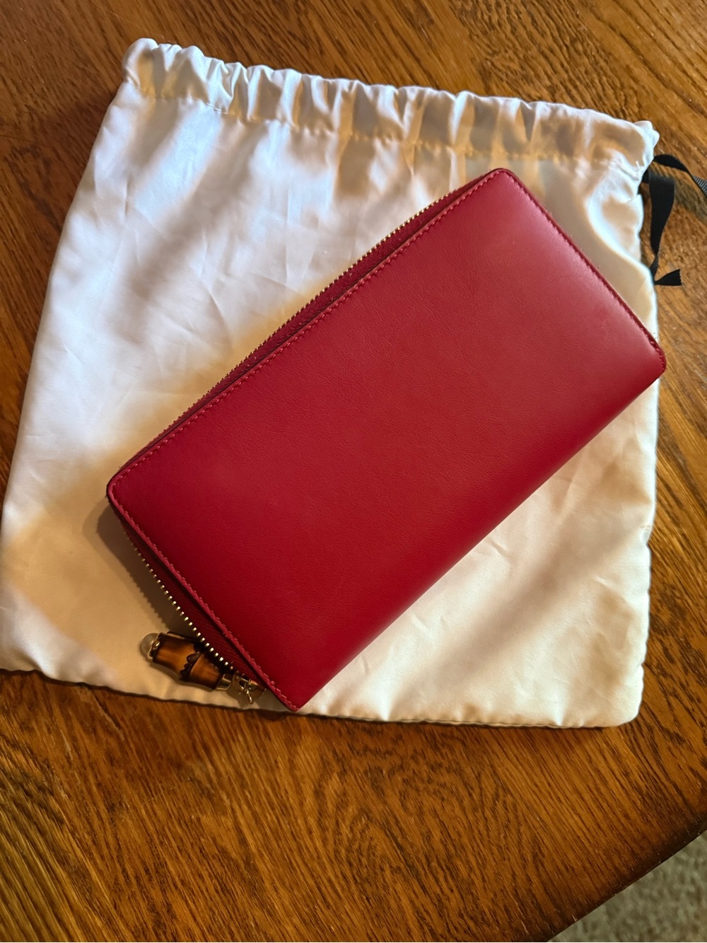 Gucci Red Zip-Around Wallet - Picture 8 of 11